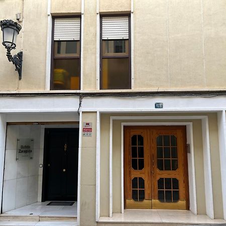 Charming & Spacious Apartment In Historic Centre & Short Walk To Beach アリカンテ エクステリア 写真