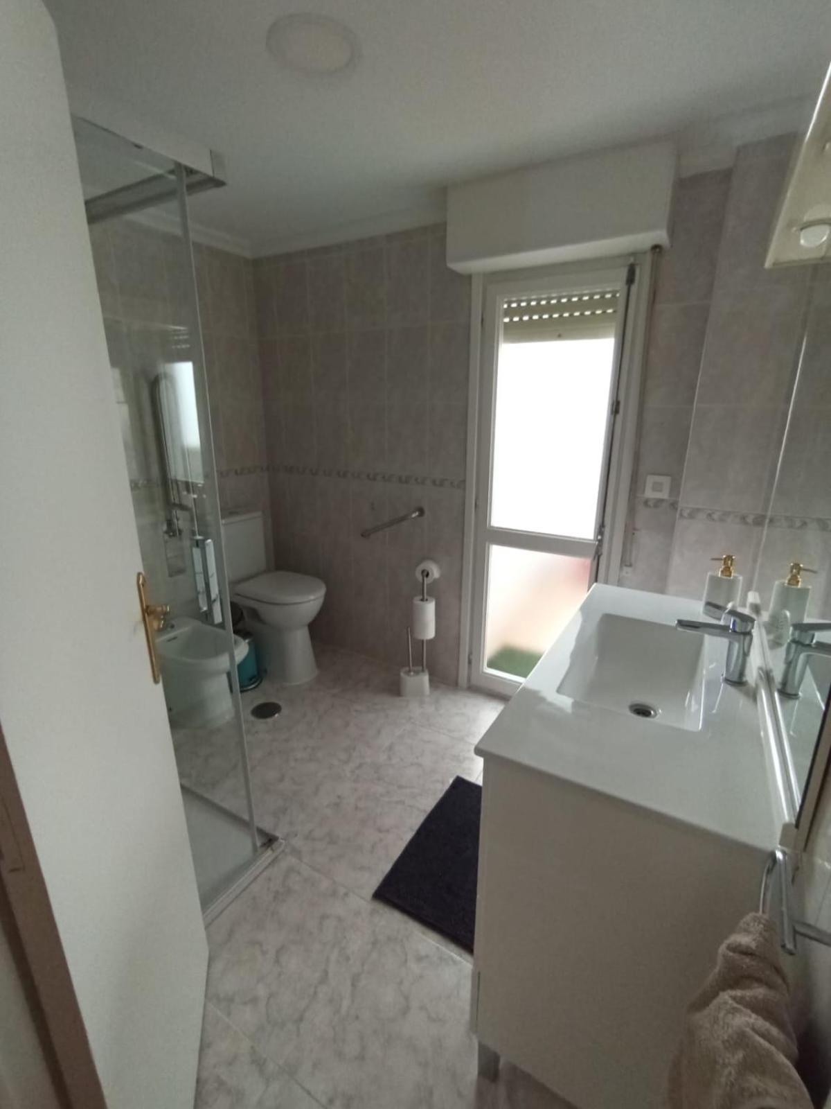 Charming & Spacious Apartment In Historic Centre & Short Walk To Beach アリカンテ エクステリア 写真